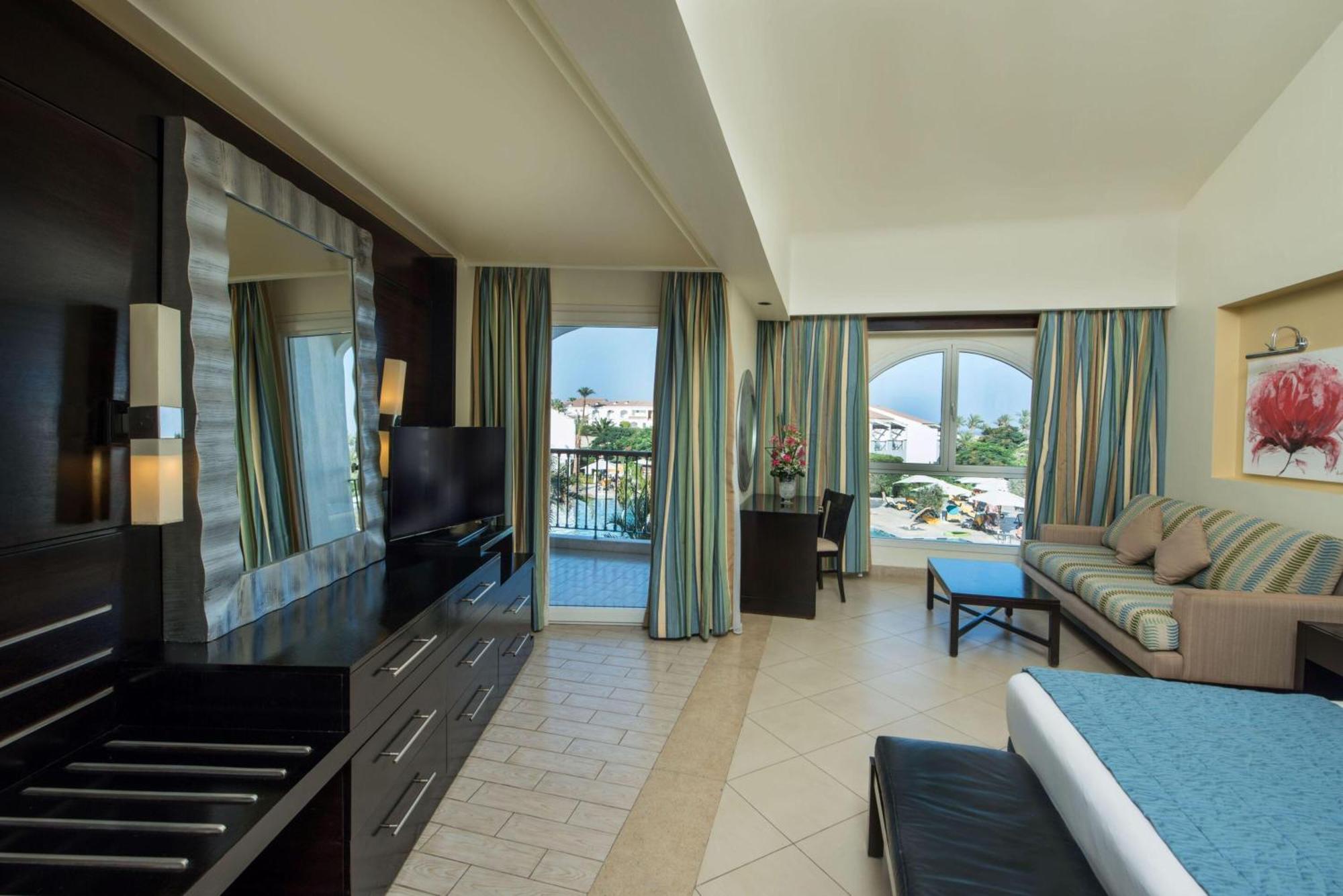 Reef Oasis Blue Bay Resort & Spa Sharm el Sheikh Esterno foto
