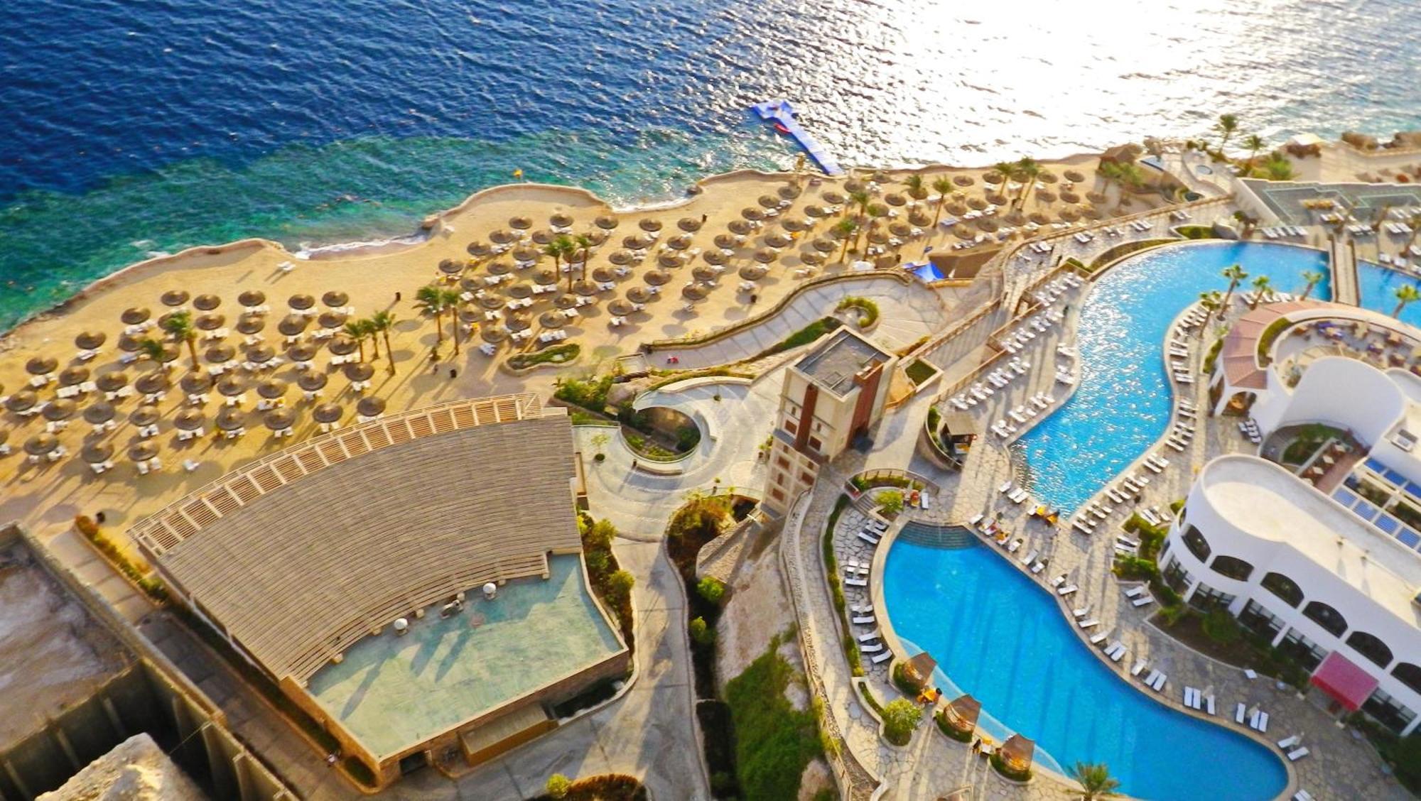 Reef Oasis Blue Bay Resort & Spa Sharm el Sheikh Esterno foto Aerial view of the resort