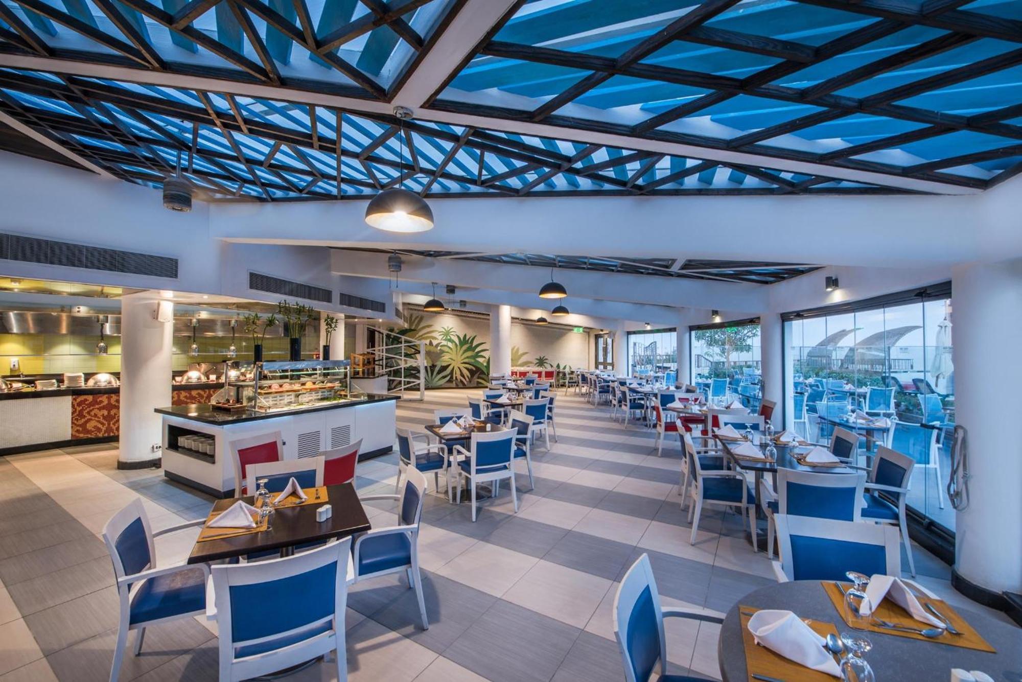 Reef Oasis Blue Bay Resort & Spa Sharm el Sheikh Esterno foto The restaurant