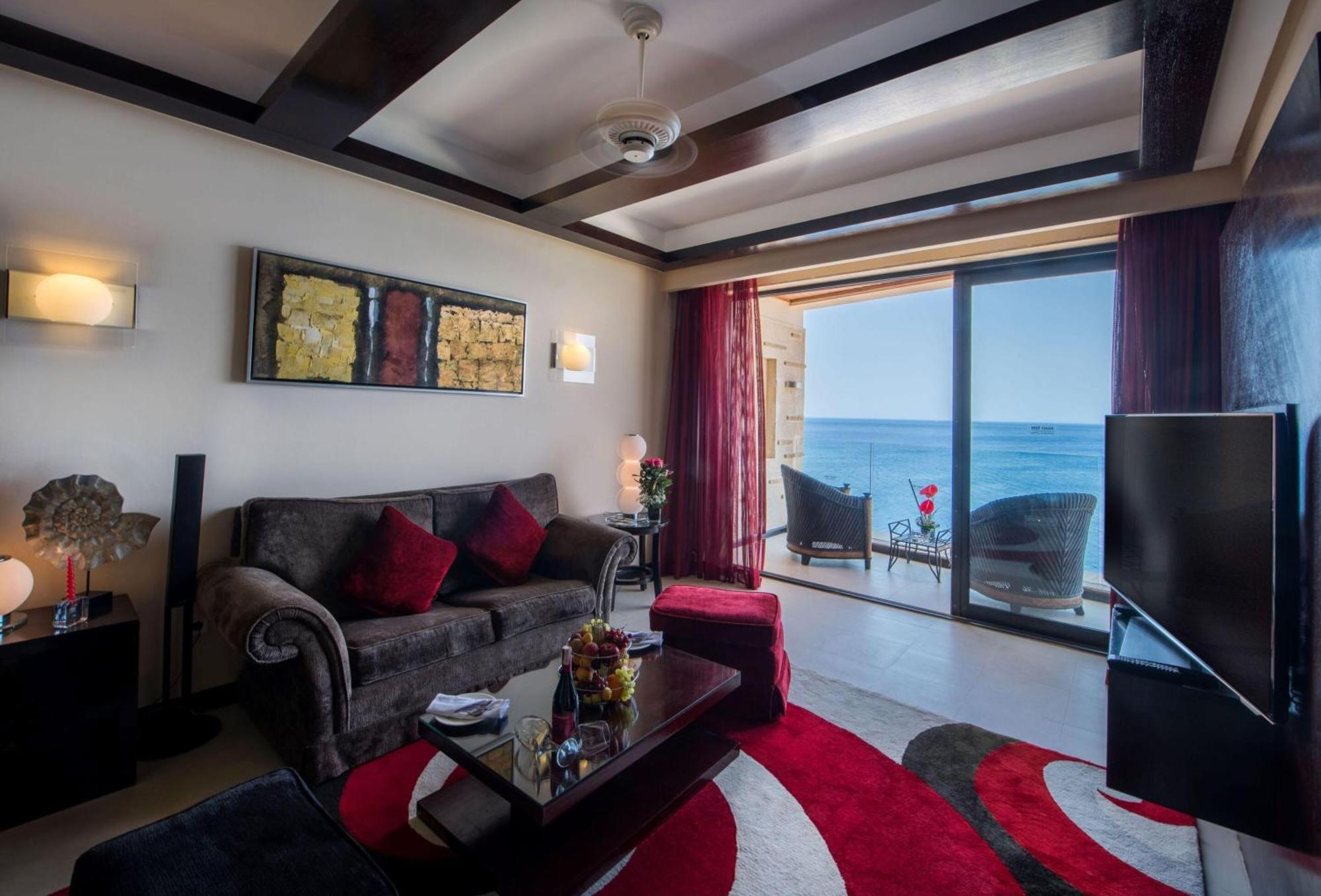 Reef Oasis Blue Bay Resort & Spa Sharm el Sheikh Esterno foto Suite at the hotel
