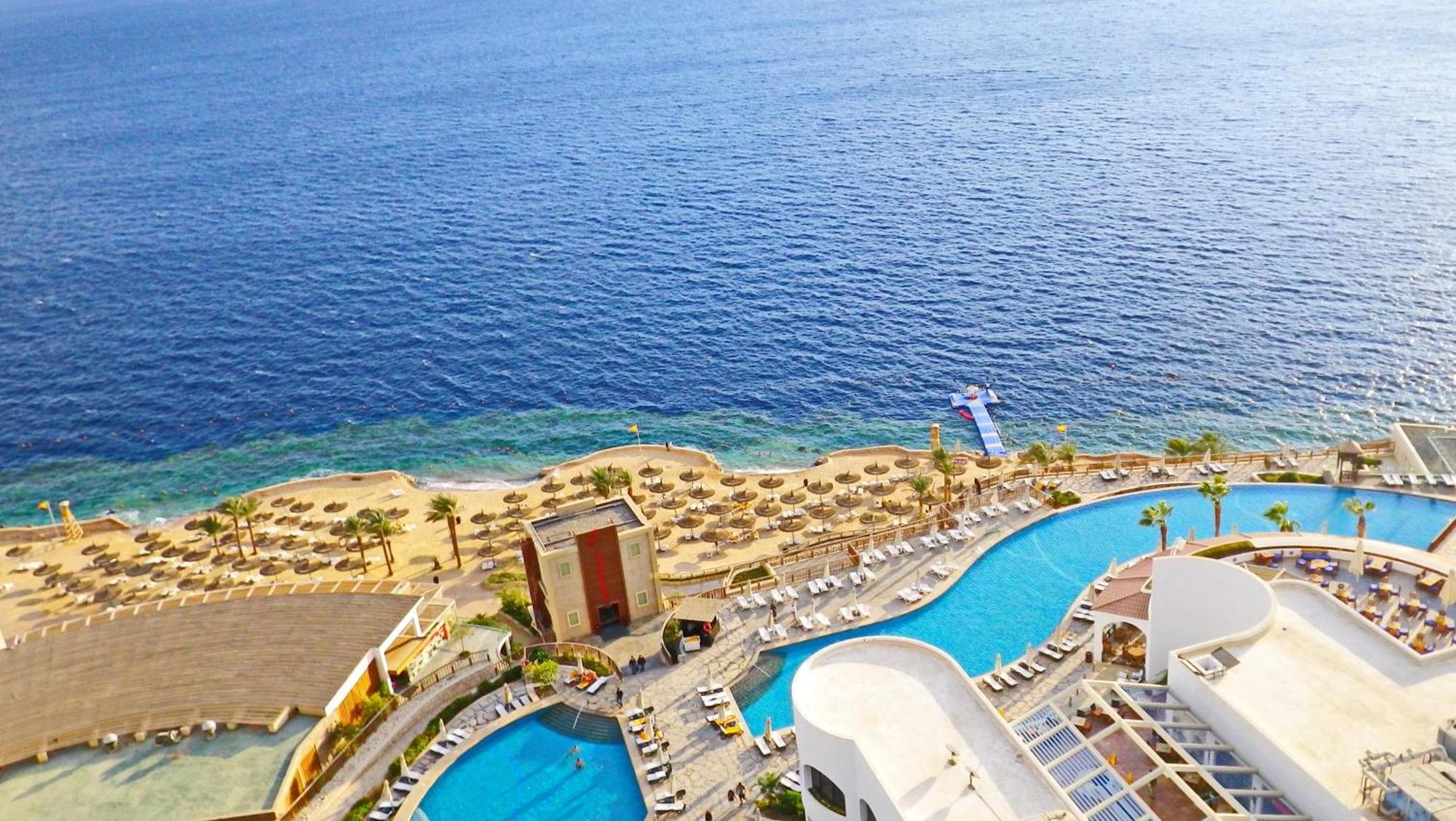 Reef Oasis Blue Bay Resort & Spa Sharm el Sheikh Esterno foto Aerial view of the resort