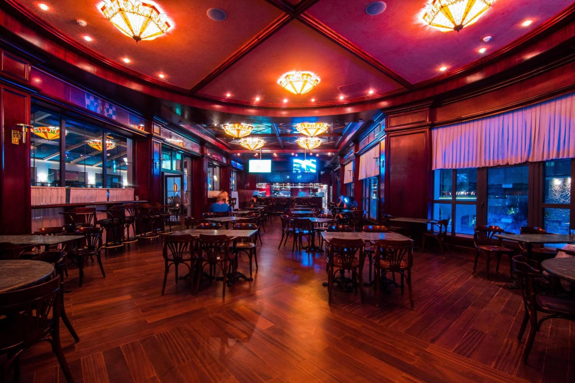 Reef Oasis Blue Bay Resort & Spa Sharm el Sheikh Esterno foto The interior of the restaurant