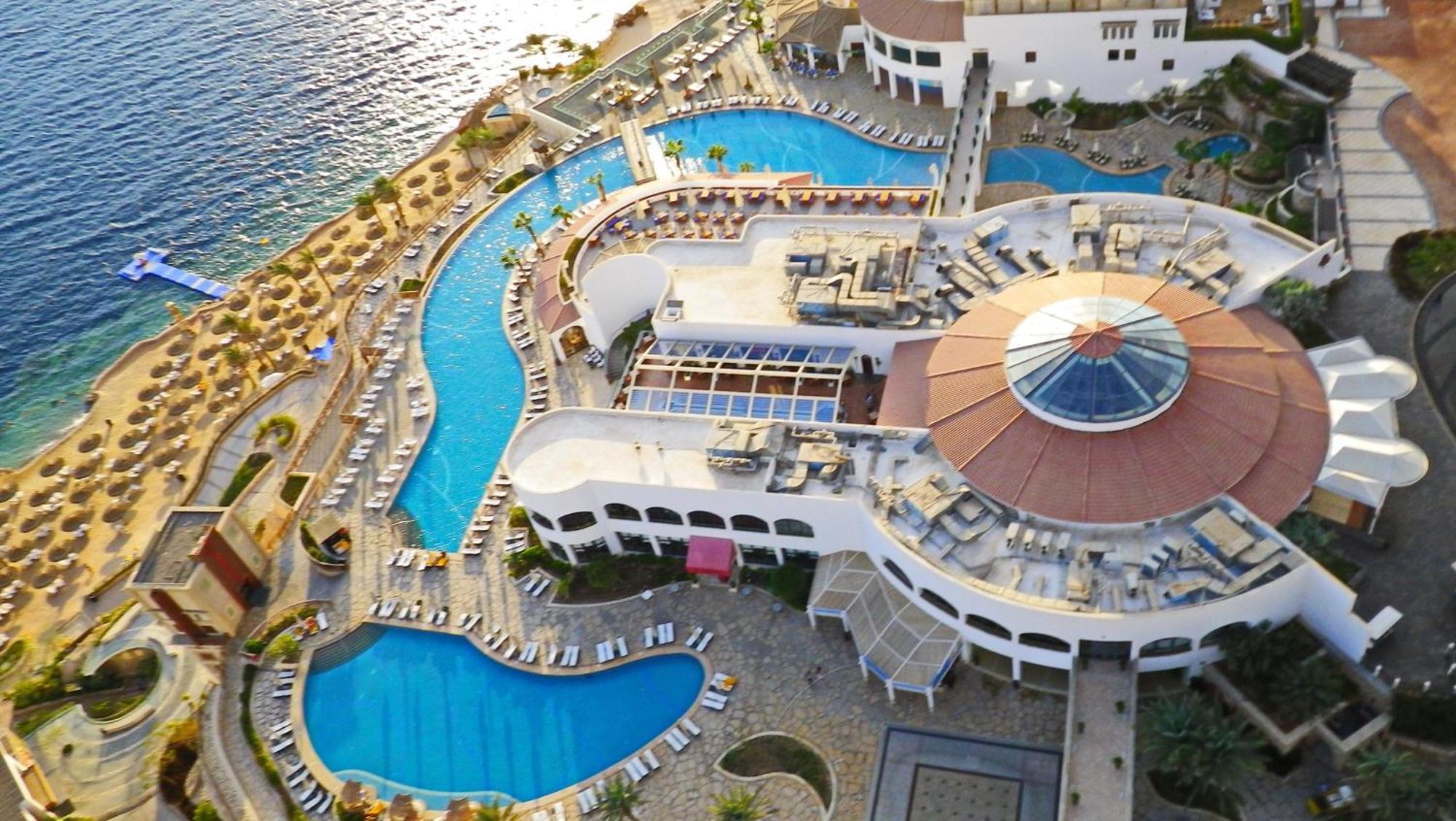 Reef Oasis Blue Bay Resort & Spa Sharm el Sheikh Esterno foto Aerial view of the resort